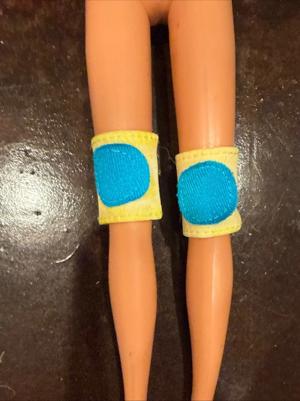 Barbie Vinatge knee pads